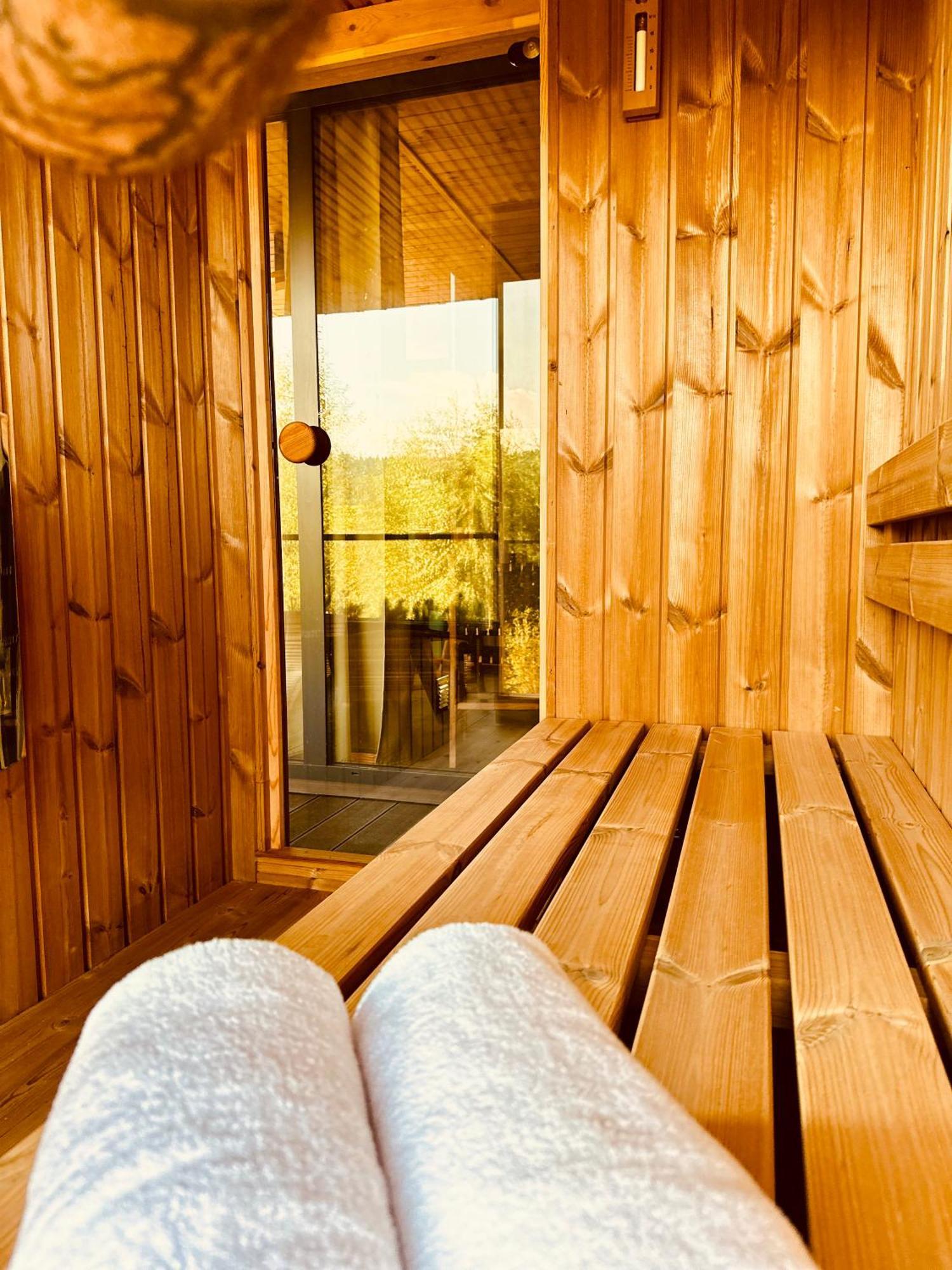 Brown Deer - Z Sauna Na Tarasie, Jacuzzi I Widokiem Na Gory - By Deer Hills Luxury Apartments Kocon Eksteriør billede