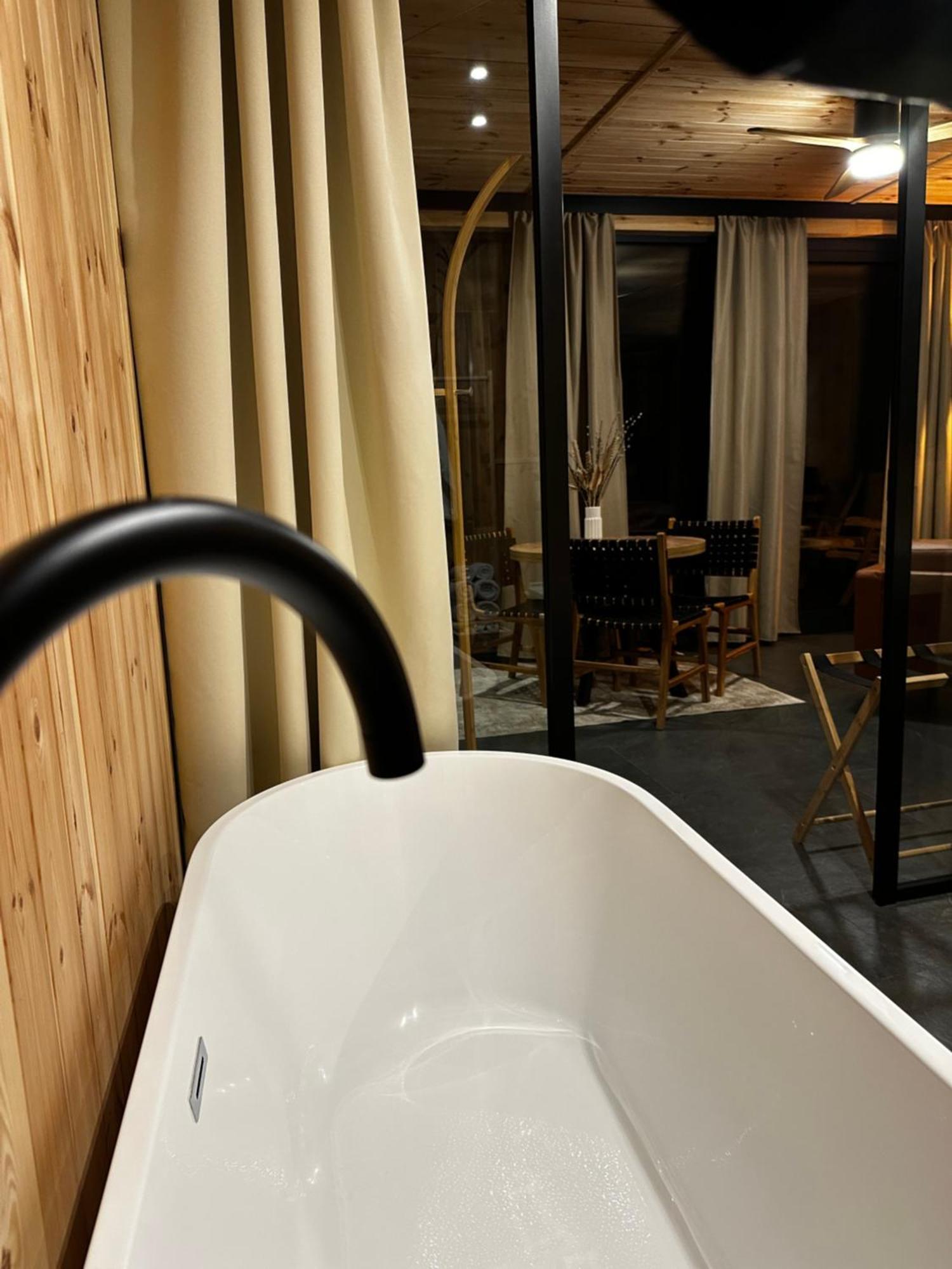 Brown Deer - Z Sauna Na Tarasie, Jacuzzi I Widokiem Na Gory - By Deer Hills Luxury Apartments Kocon Eksteriør billede